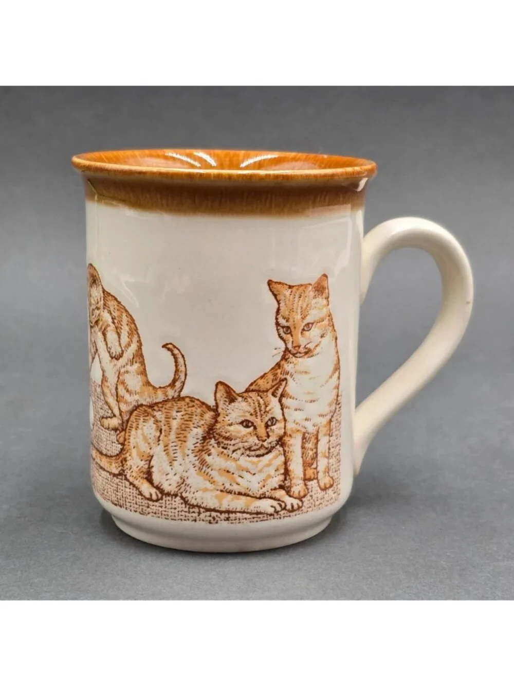 Vintage Biltons England Coffee Mug Orange Tabby Kittens Playing Textured Ceramic - Picture 3 of 8
